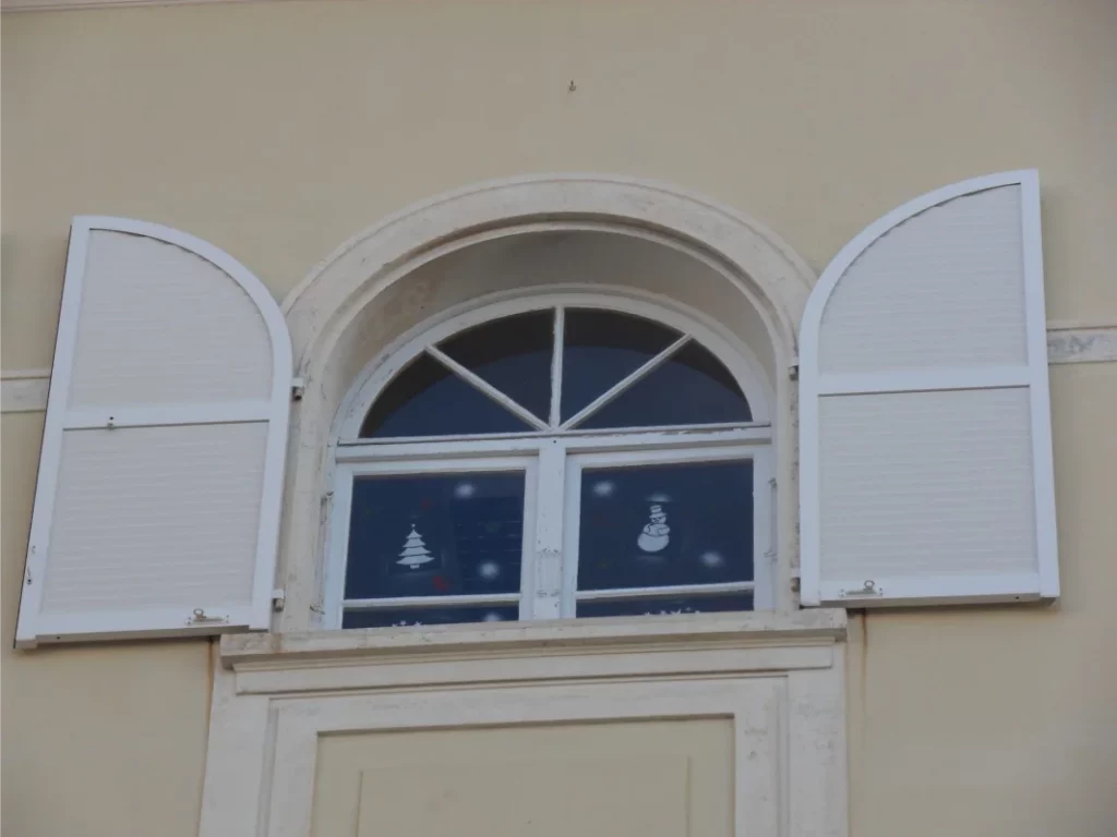 Fmi Pose De Fenetre Pvc Saint Laurent Du Var Fenetres Et Baies 3