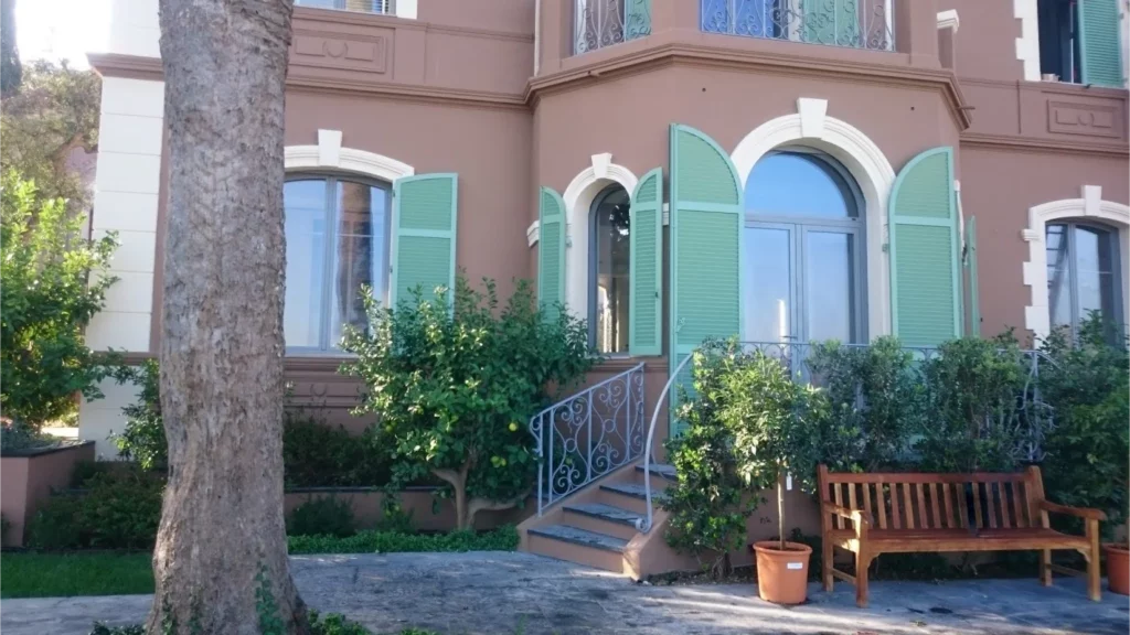 Fmi Pose De Fenetre Pvc Saint Laurent Du Var Fenetres Et Baies 7